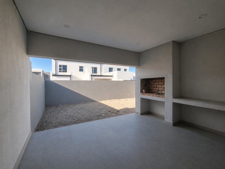 4 Bedroom Property for Sale in Sandown Western Cape